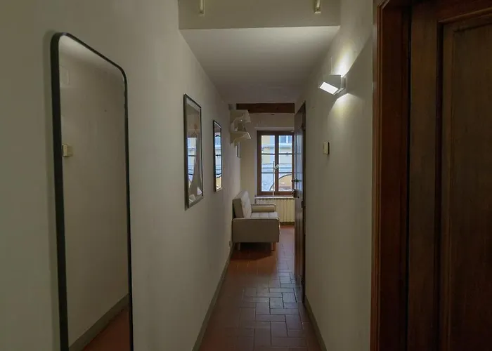 Traditional Florentine 1Br Apartment Close To Piazza Santa Croce